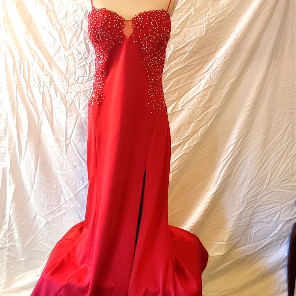 NWOT Favin Red Strapless Bejeweled Sprarkling Prom Evening Gown Size 18W